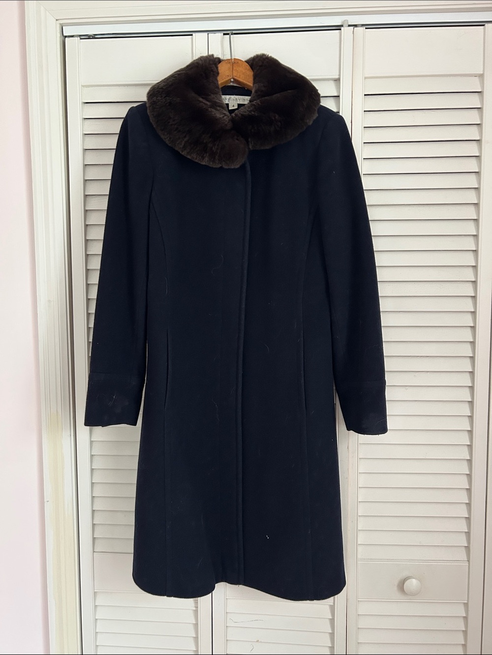 Larry Levine Navy Wool Coat with Brown Fur Collar